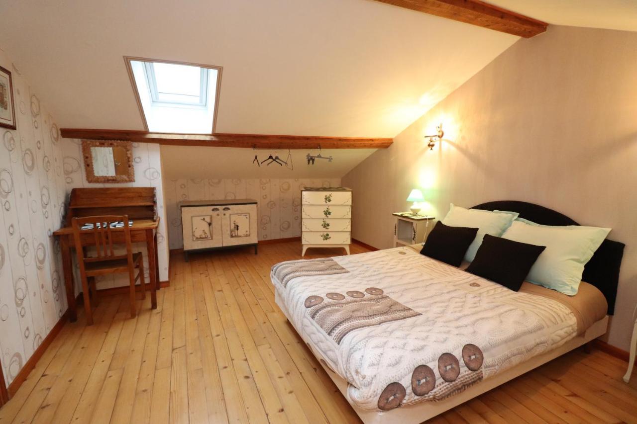La Grange Aux Creations Villa Mentieres Екстериор снимка